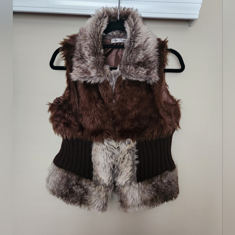 Faux Fur Zipper Vest ~BROWN ~ONE SIZE